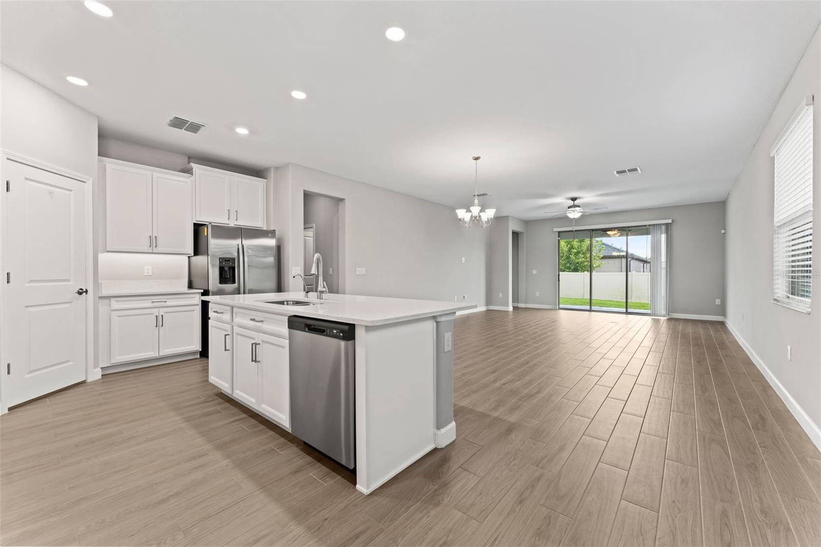 Image 4 of 39 For 31603 Magna Gulf Loop