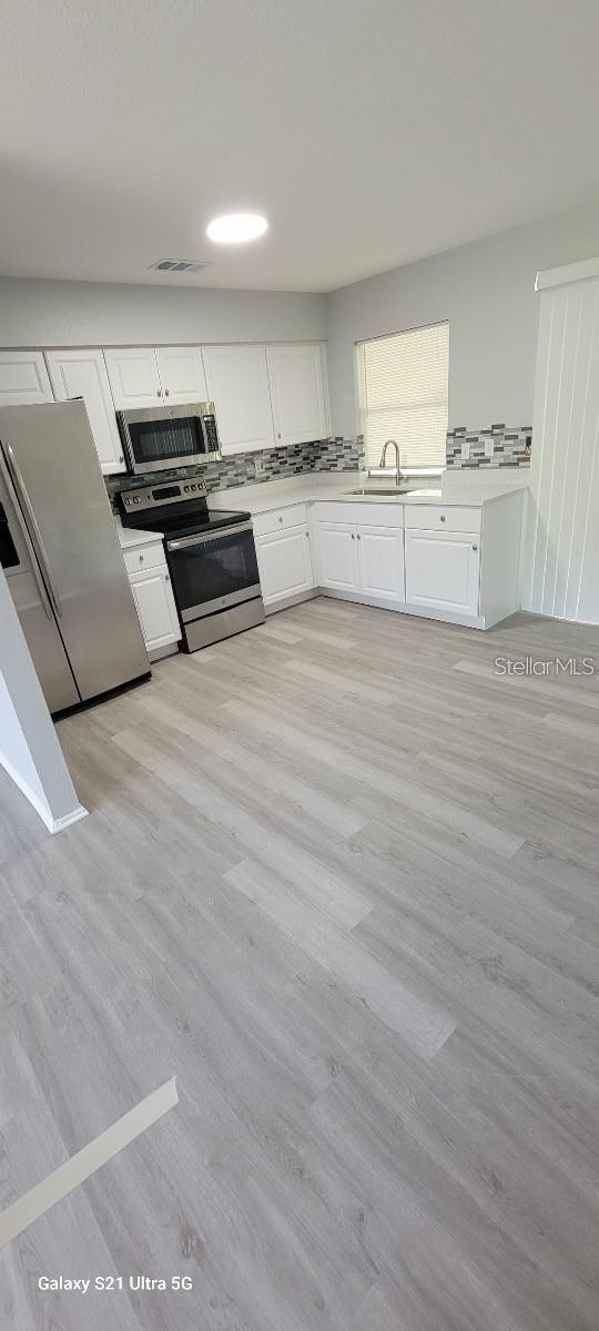 Image 12 of 13 For 2498 Lakeshore Circle