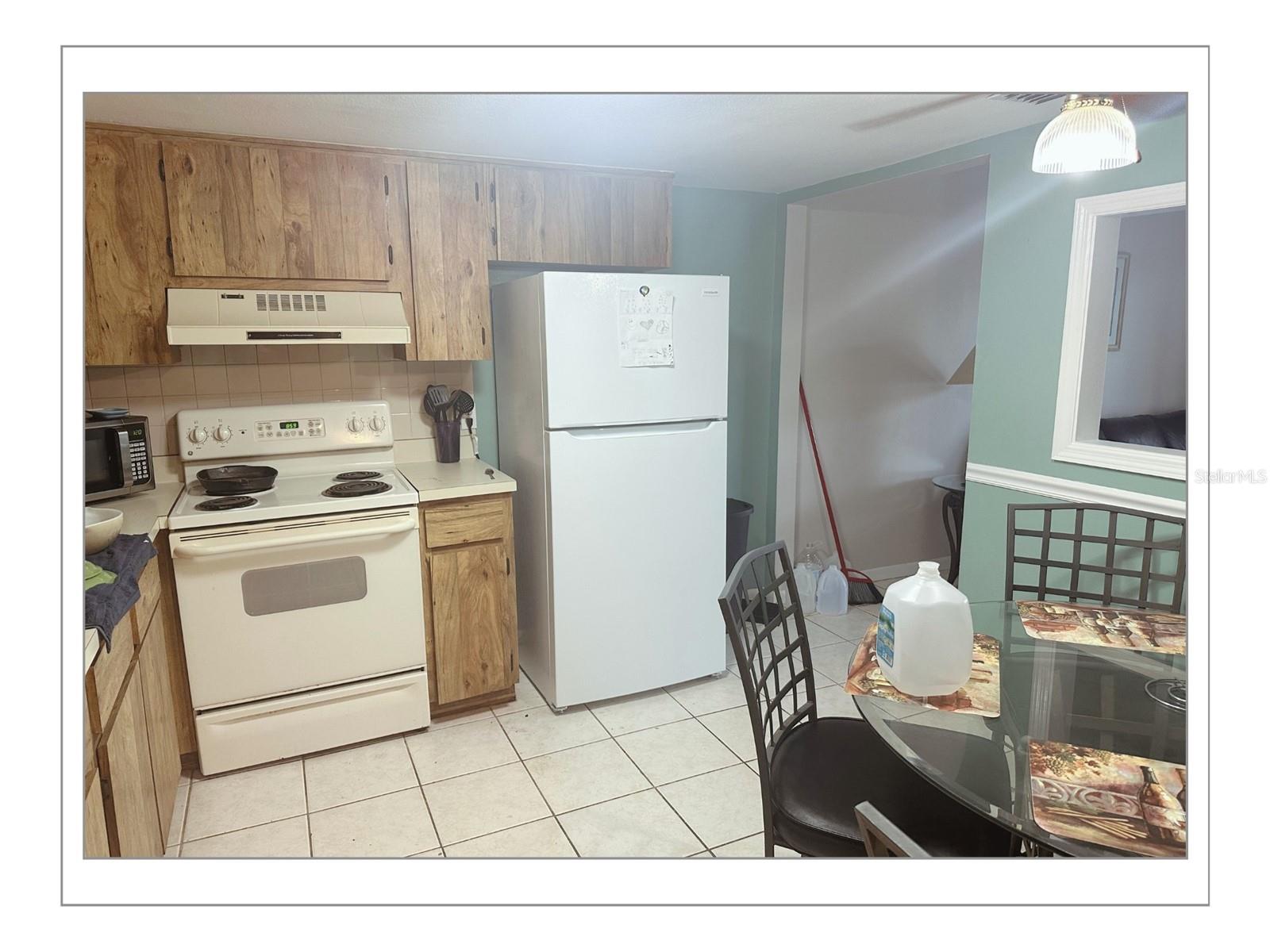 Image 3 of 10 For 5541 Bay Boulevard 204
