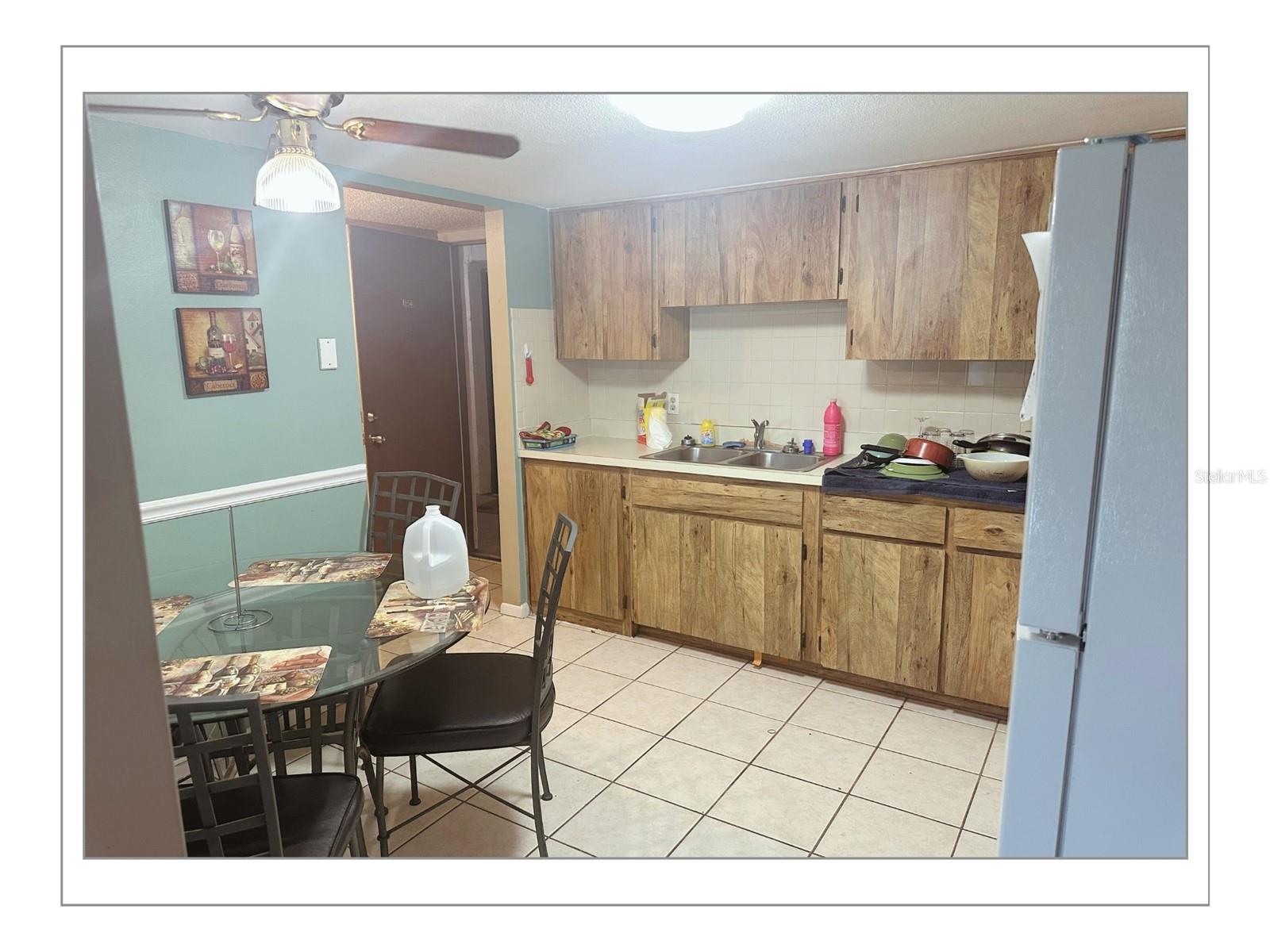 Image 4 of 10 For 5541 Bay Boulevard 204