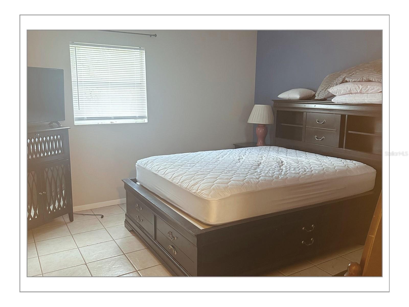 Image 6 of 10 For 5541 Bay Boulevard 204