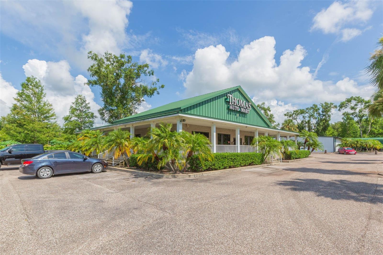 Listing photo id 0 for 13815 21st Street