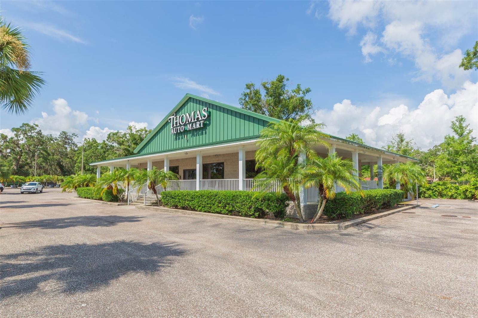 Listing photo id 1 for 13815 21st Street