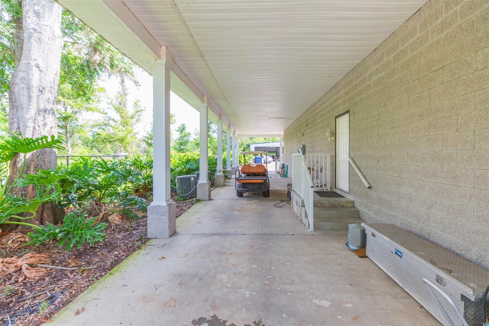 Listing photo id 30 for 13815 21st Street