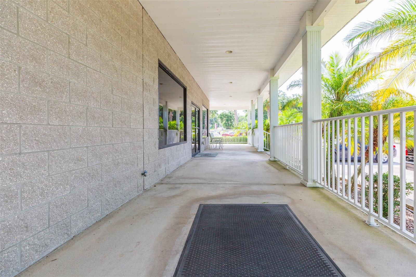 Listing photo id 31 for 13815 21st Street