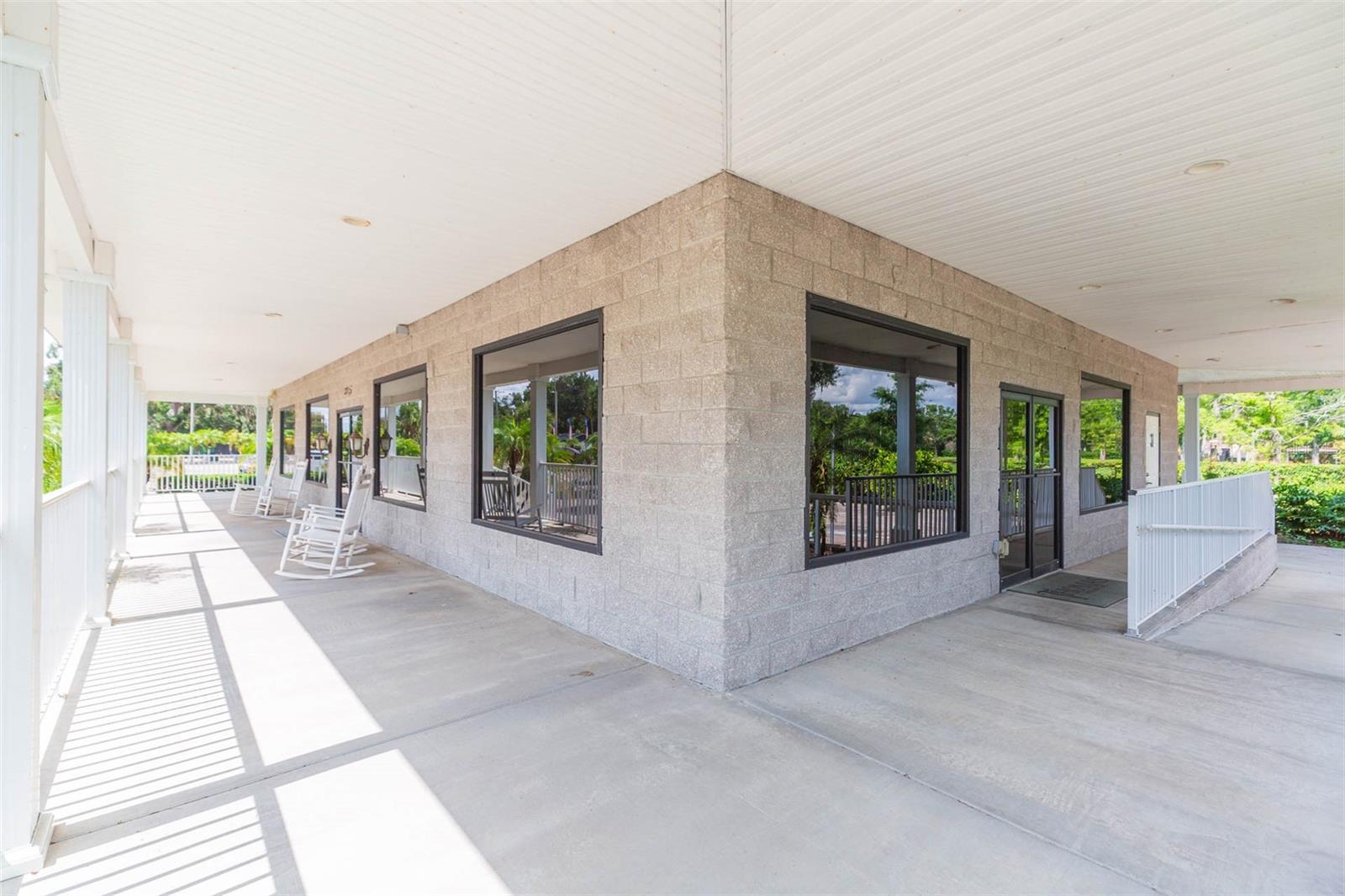 Listing photo id 33 for 13815 21st Street