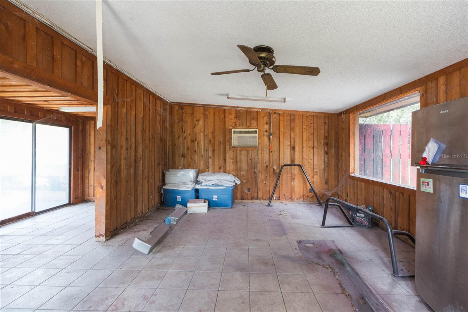 Listing photo id 39 for 13815 21st Street