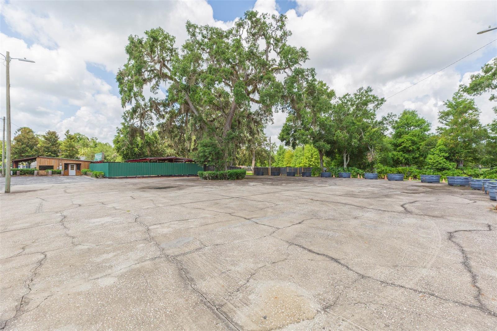 Listing photo id 44 for 13815 21st Street