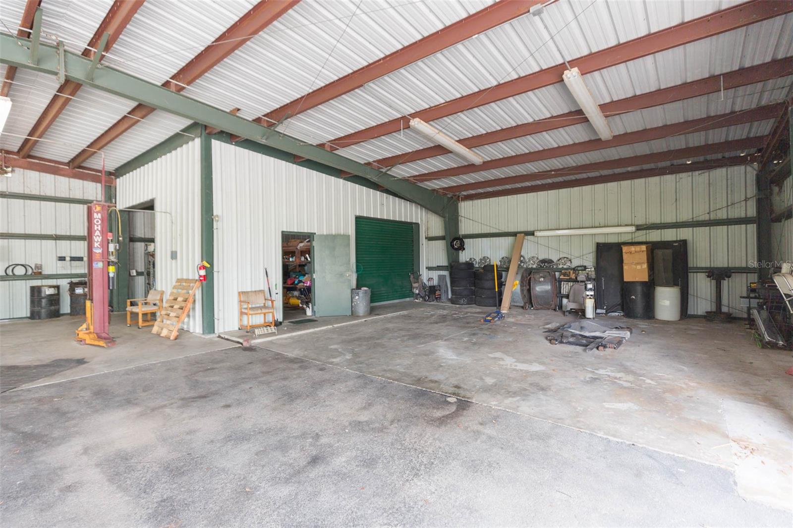 Listing photo id 56 for 13815 21st Street