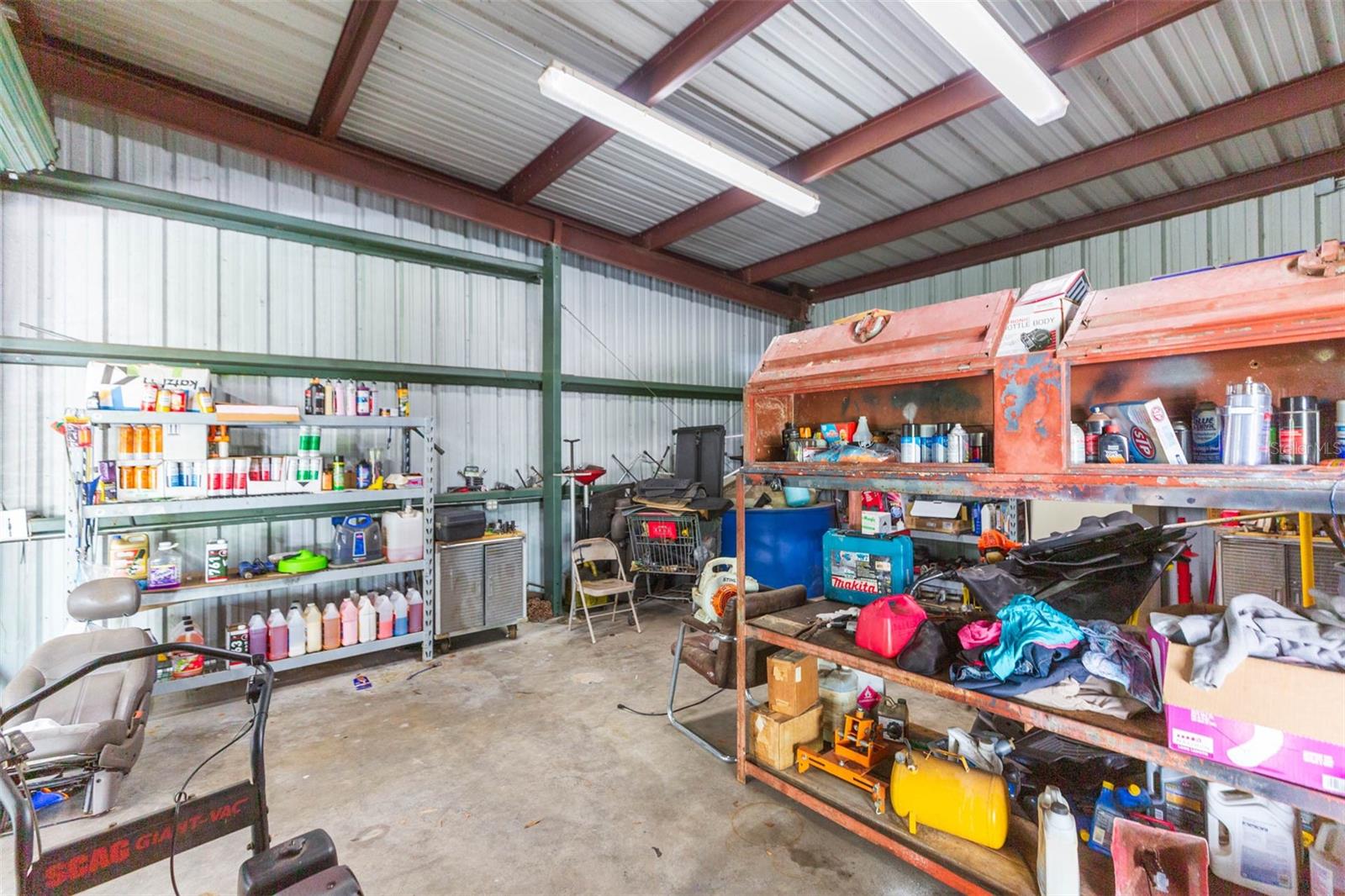 Listing photo id 59 for 13815 21st Street