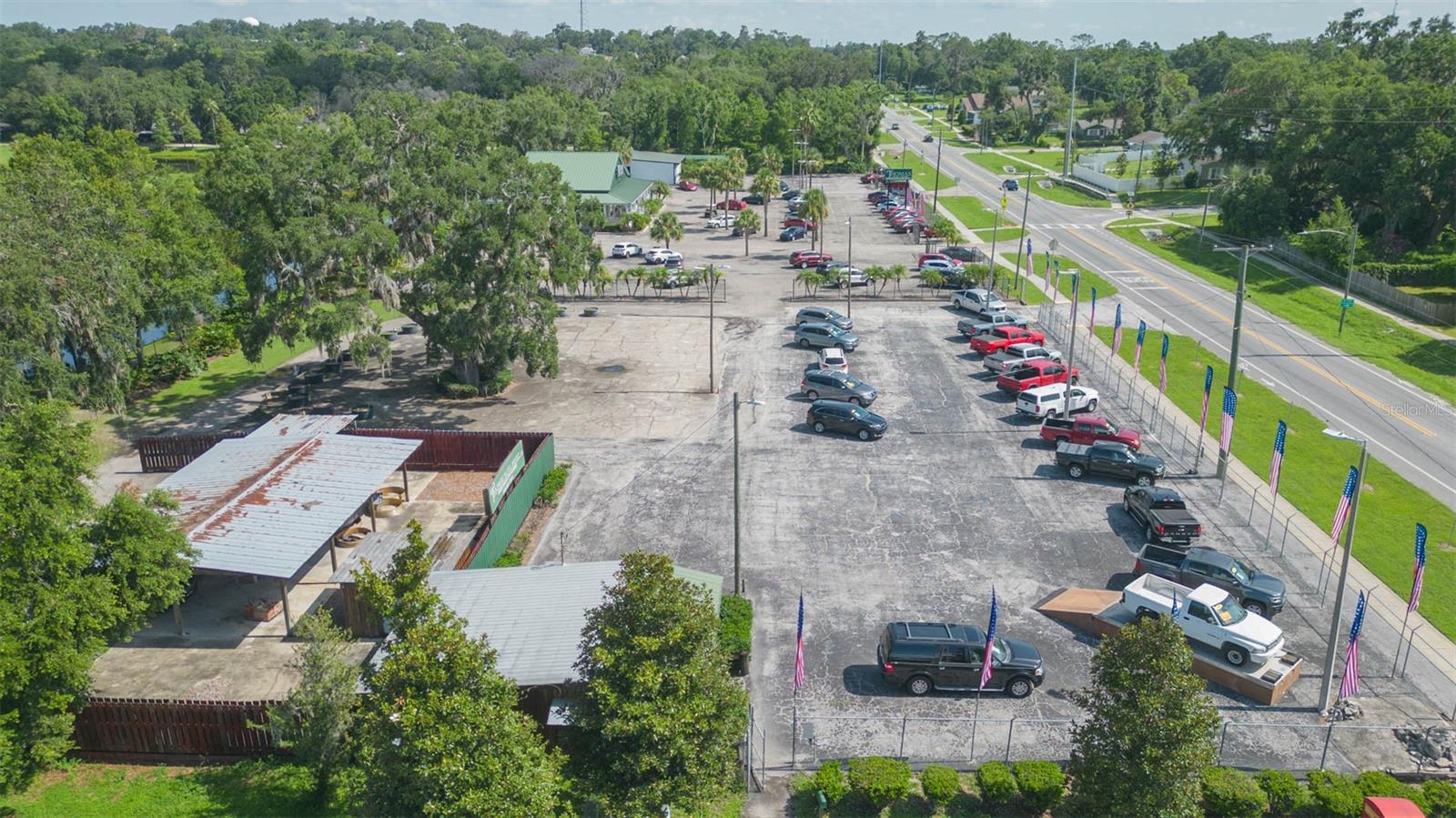 Listing photo id 71 for 13815 21st Street