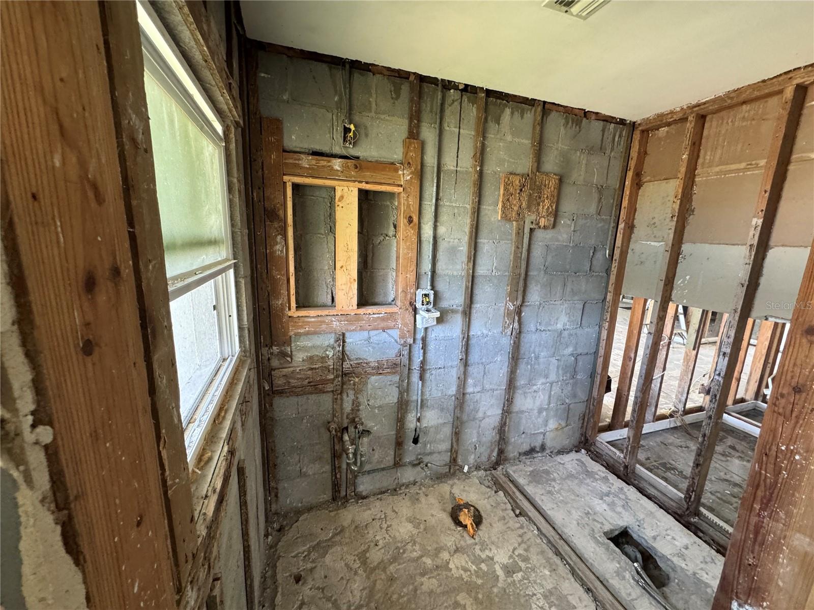 Image 15 of 19 For 5407 Pali Way