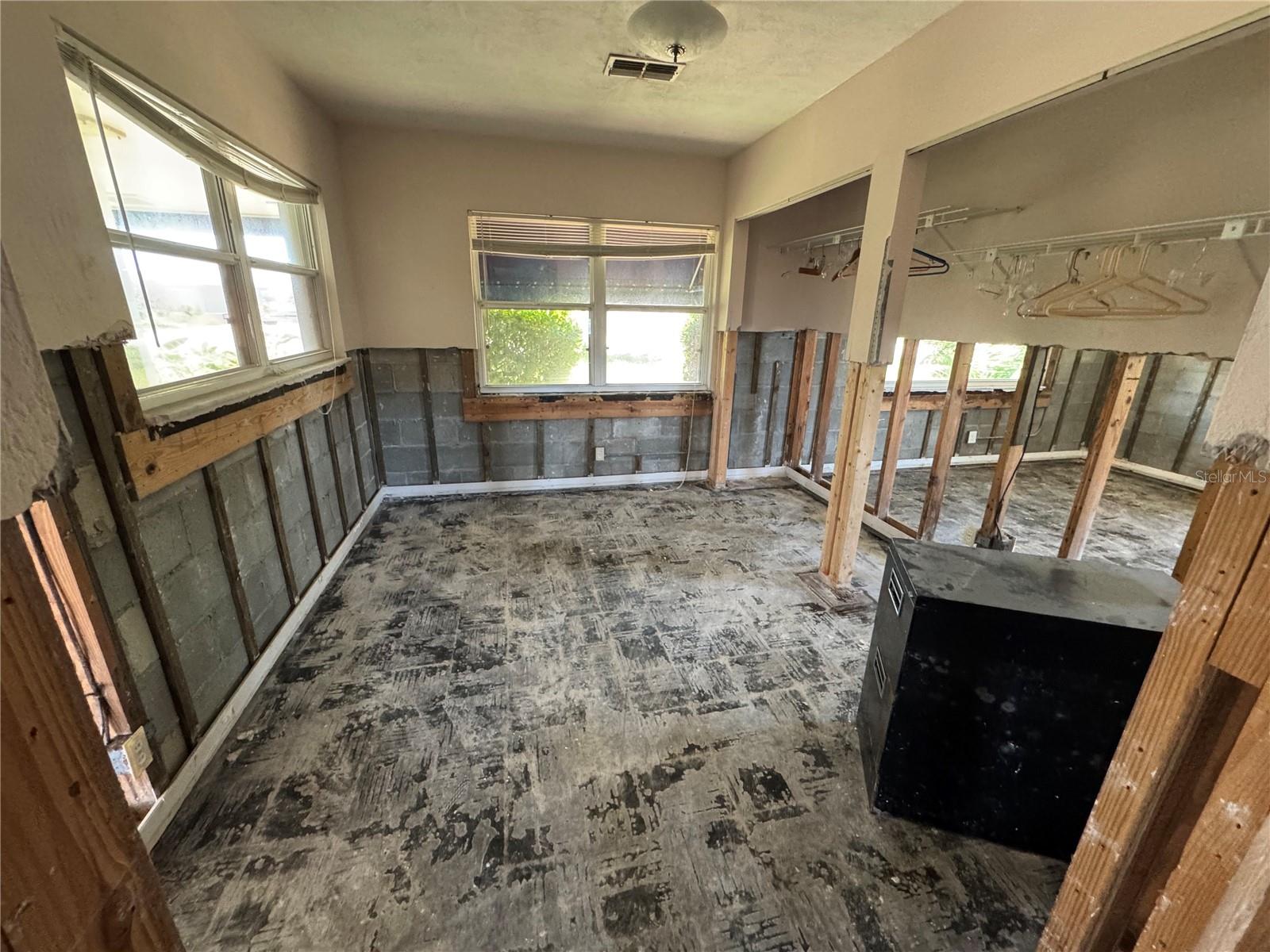 Image 17 of 19 For 5407 Pali Way