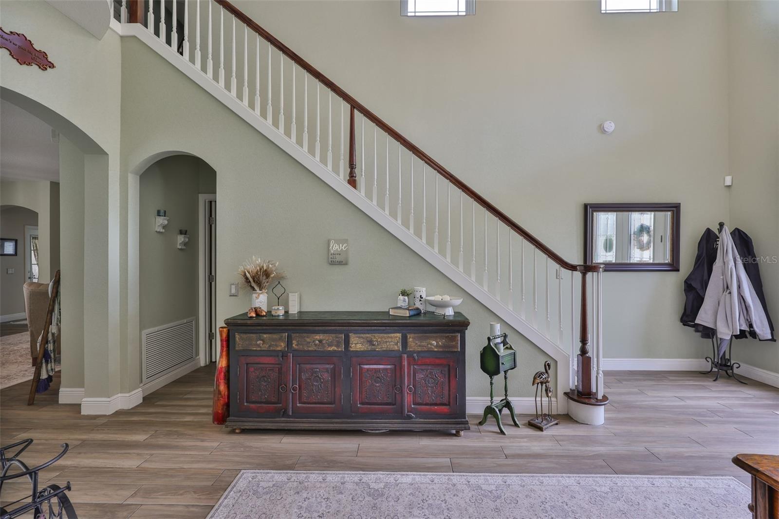 Image 17 of 59 For 13728 Artesa Bell Drive