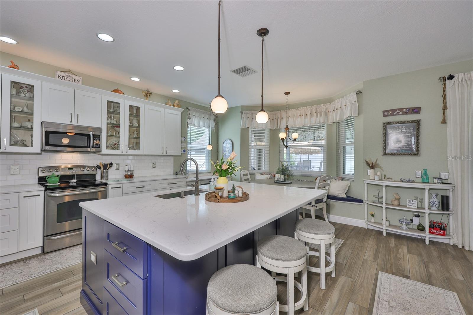 Image 25 of 59 For 13728 Artesa Bell Drive