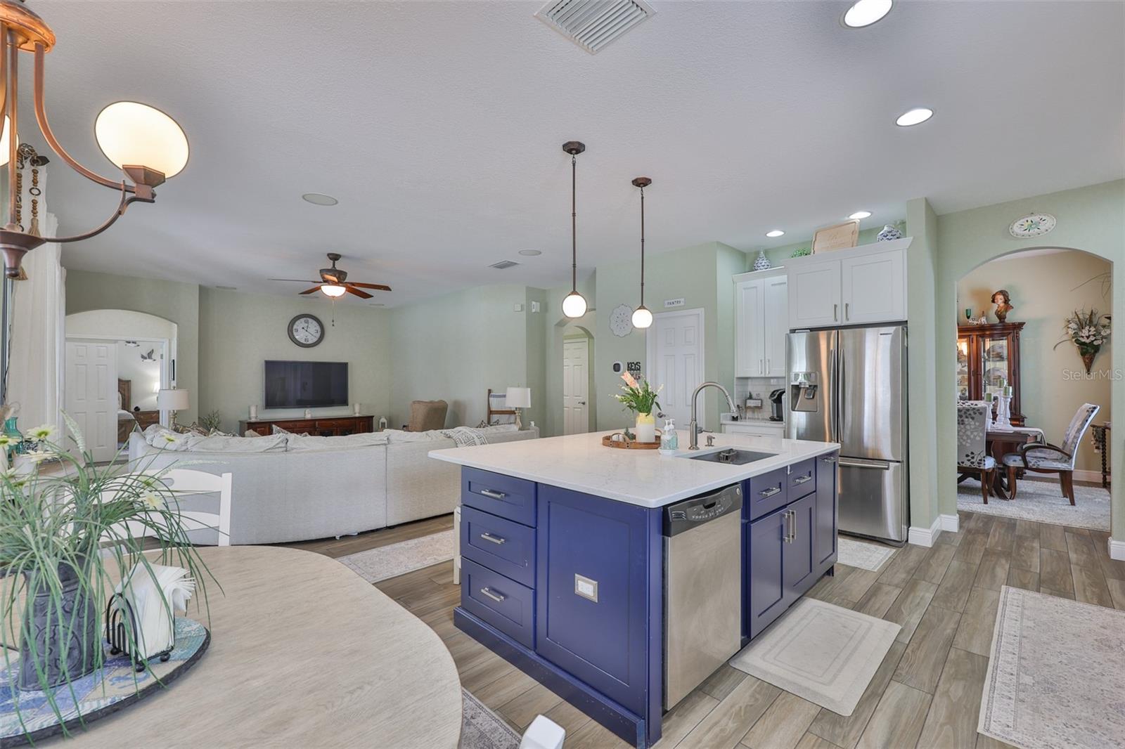 Image 27 of 59 For 13728 Artesa Bell Drive