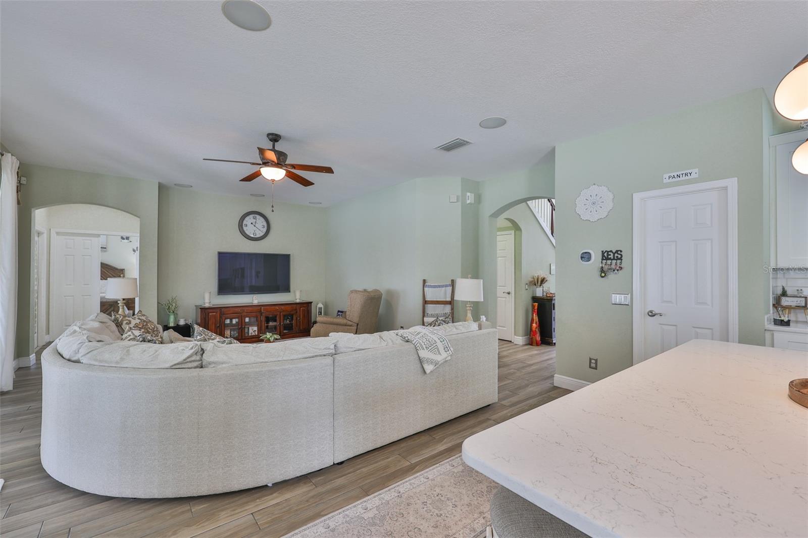 Image 31 of 59 For 13728 Artesa Bell Drive