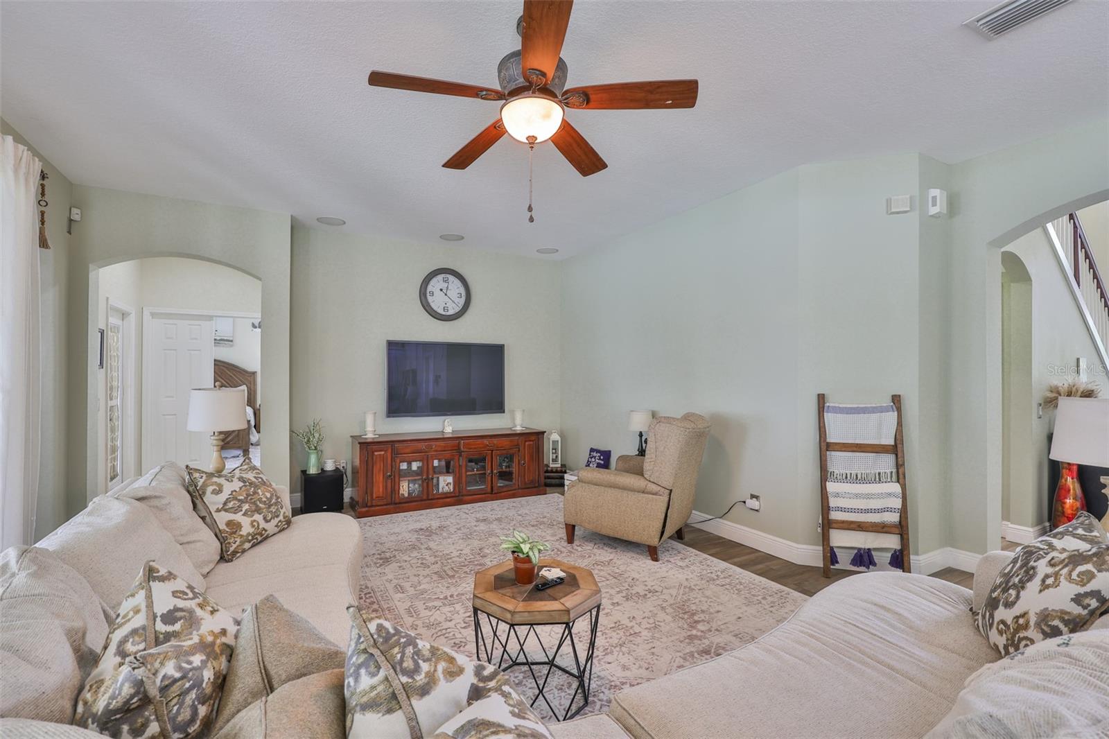 Image 32 of 59 For 13728 Artesa Bell Drive
