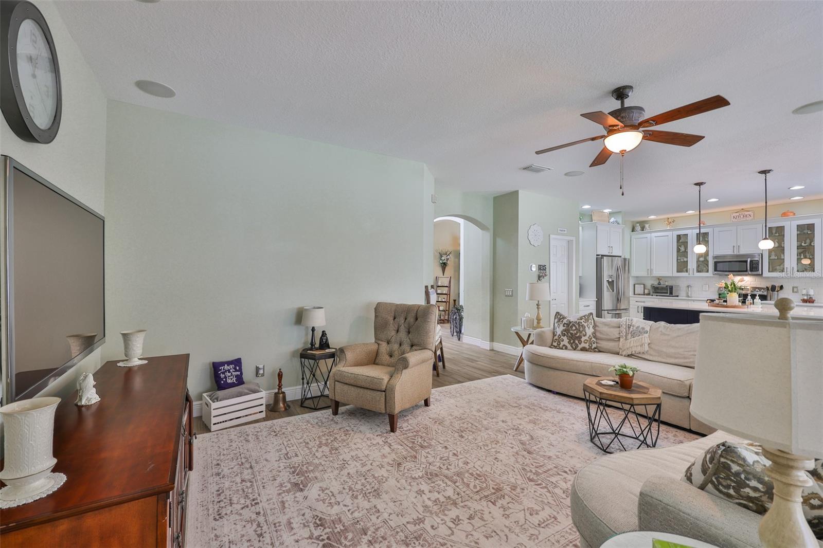 Image 33 of 59 For 13728 Artesa Bell Drive