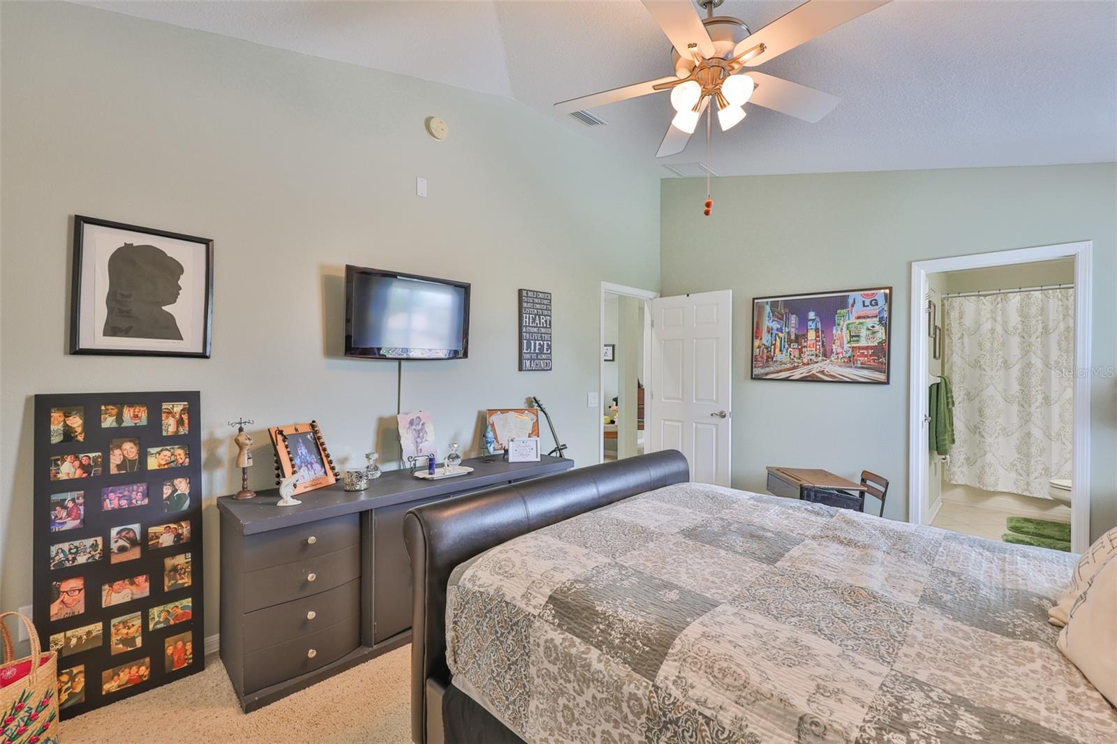 Image 47 of 59 For 13728 Artesa Bell Drive