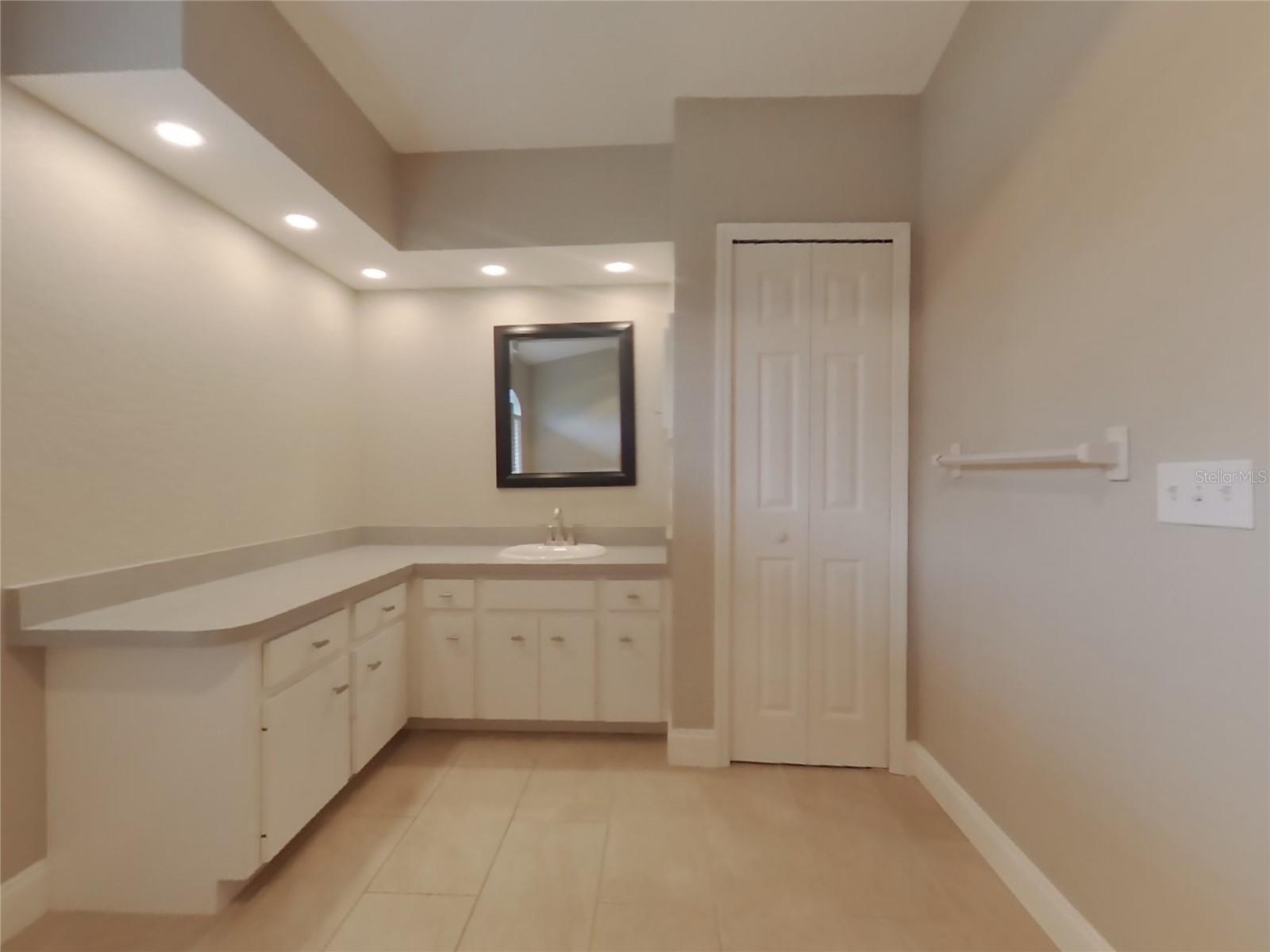 Image 8 of 20 For 3598 Biscayne Drive