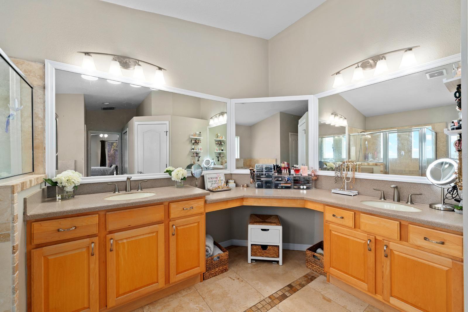 Image 17 of 37 For 9206 Brindlewood Drive