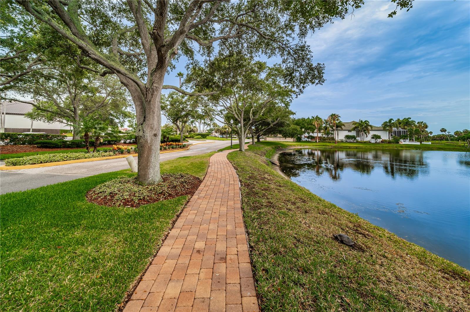 Image 67 of 69 For 5924 Bayview Circle S