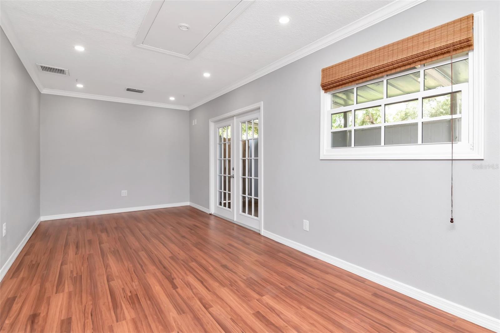 Image 10 of 37 For 4317 Hale Avenue