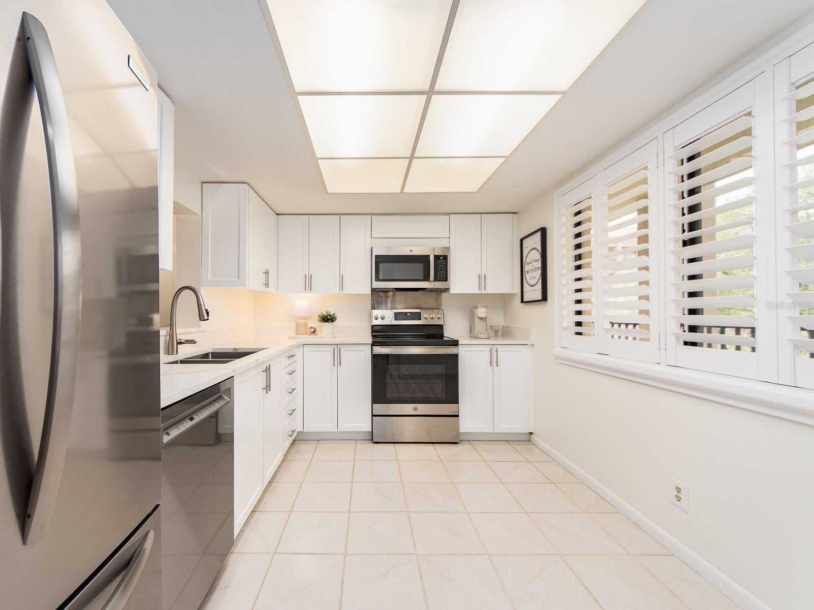 Image 10 of 38 For 3078 Eastland Boulevard 205