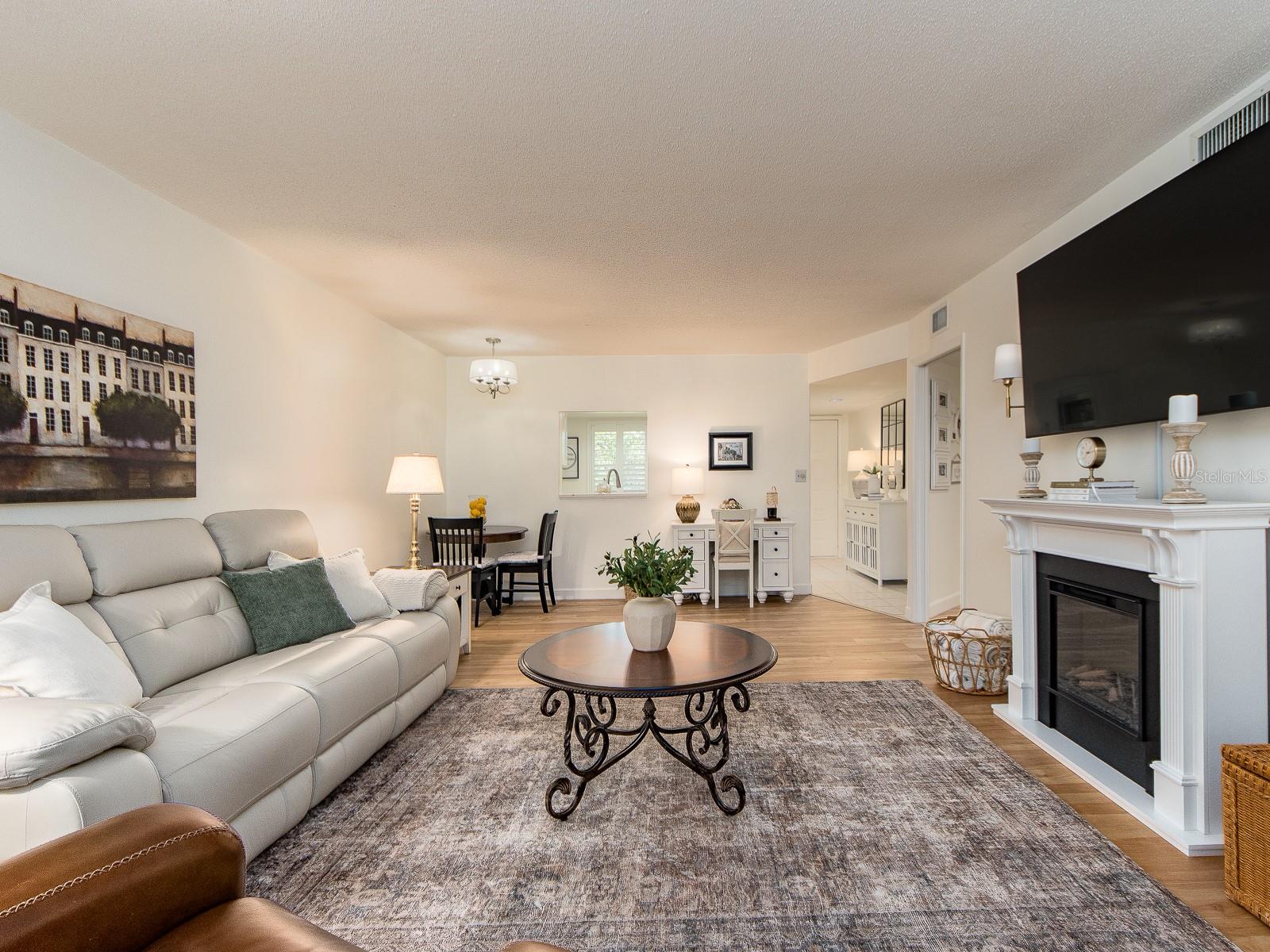 Image 18 of 38 For 3078 Eastland Boulevard 205