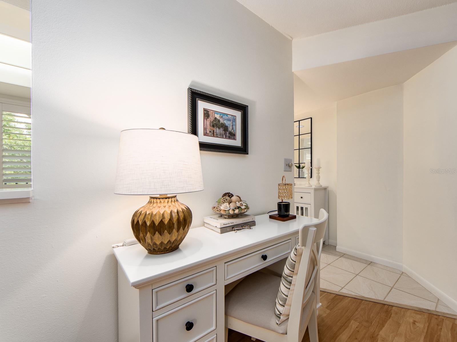 Image 19 of 38 For 3078 Eastland Boulevard 205