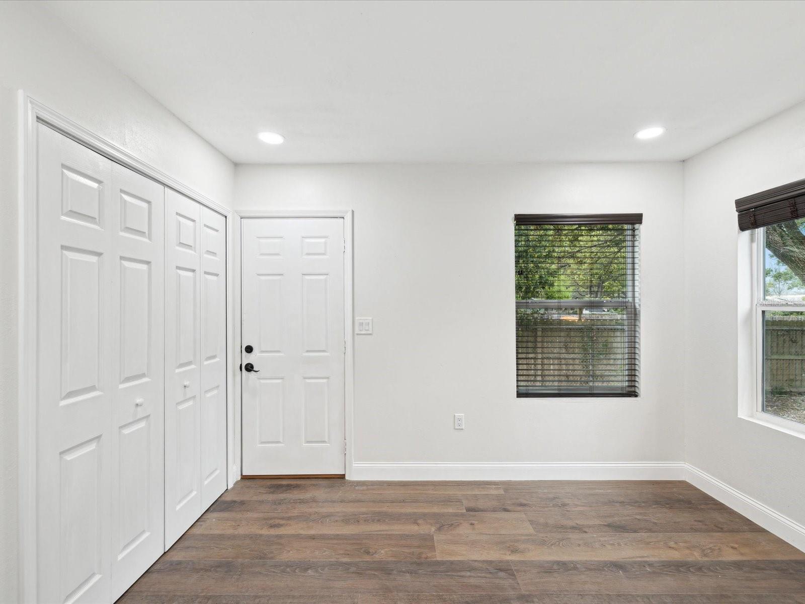 Image 16 of 37 For 1008 Norfolk Street