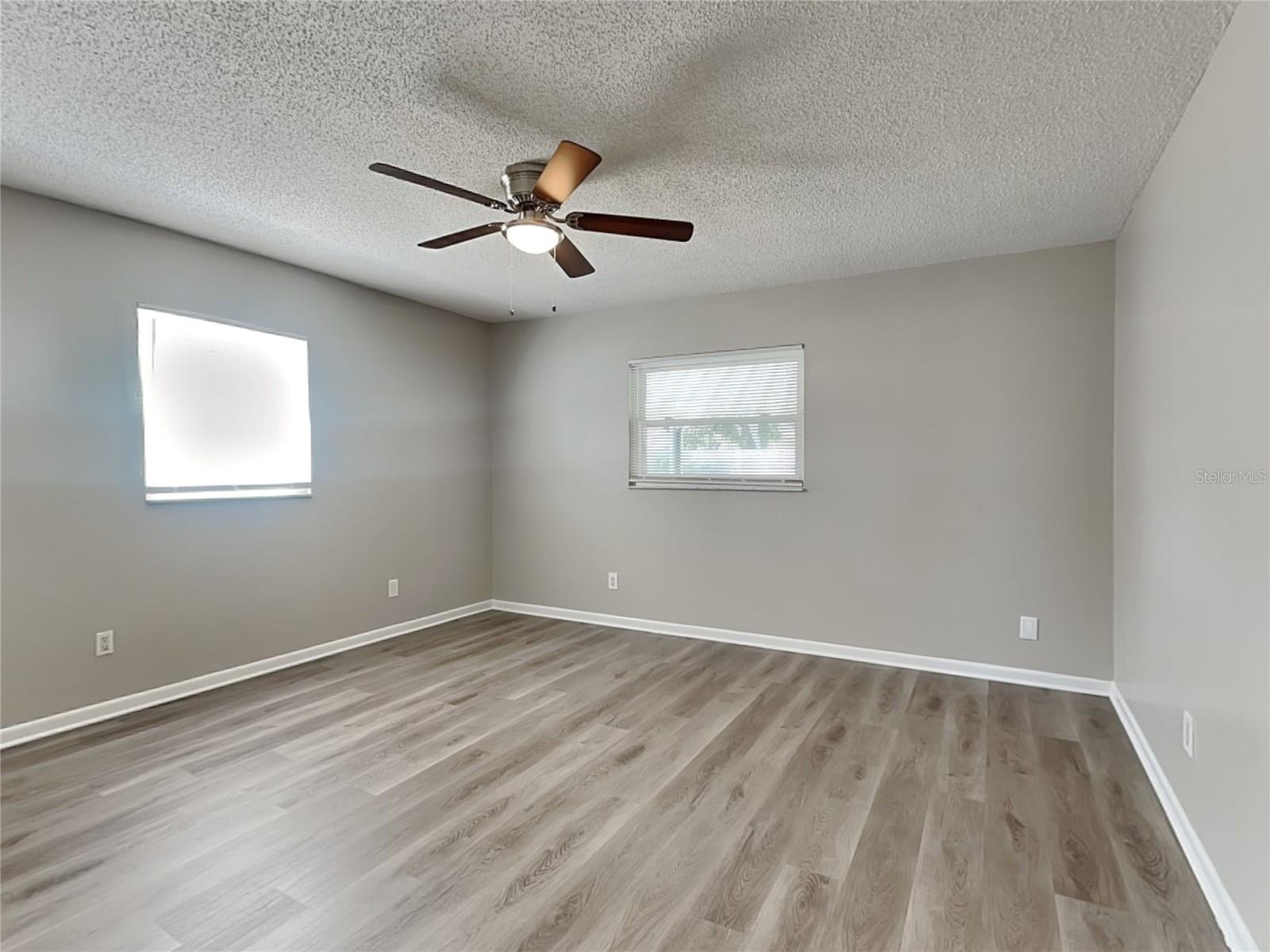 Image 10 of 22 For 4399 Crescent Road
