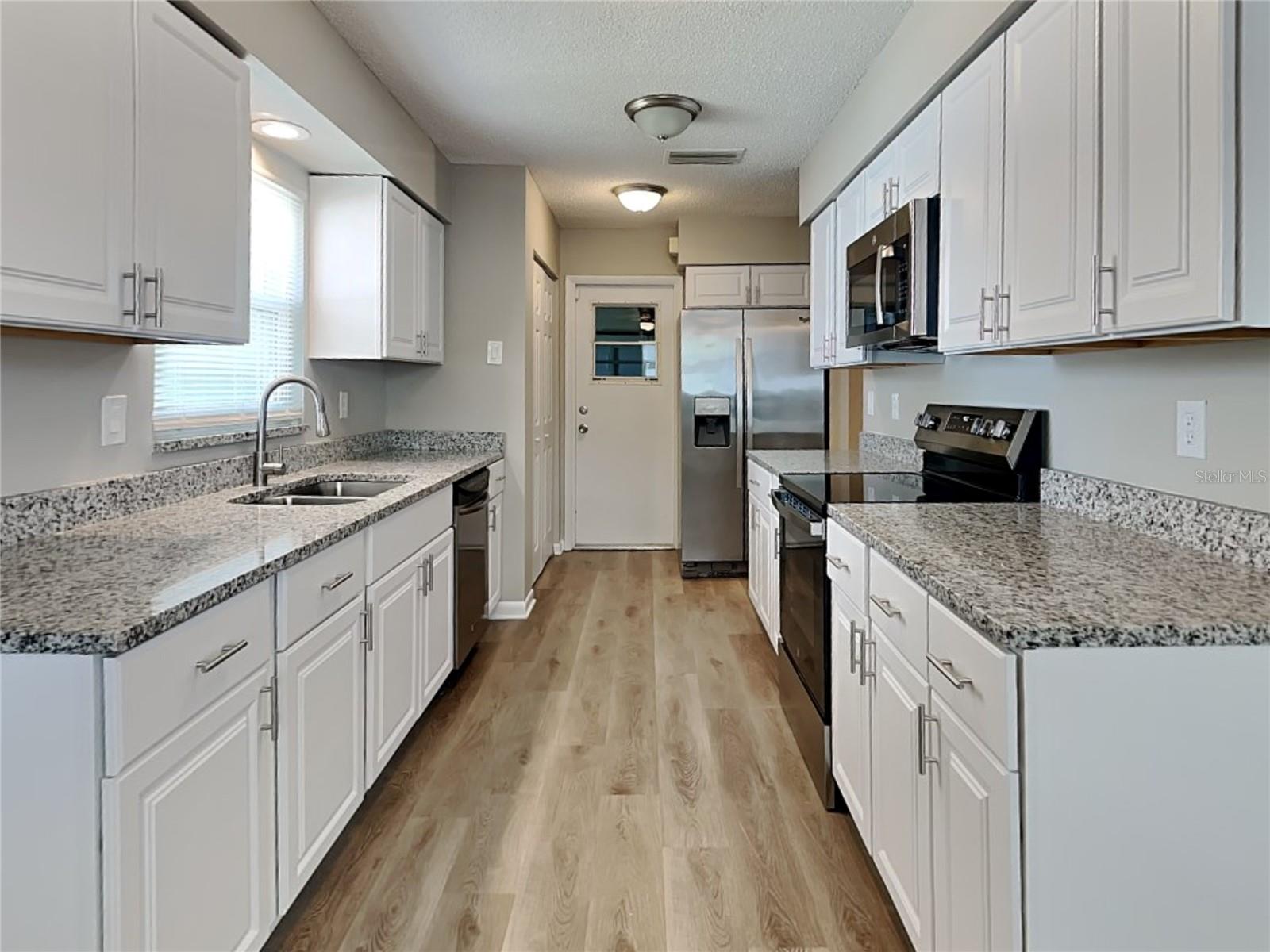 Image 7 of 22 For 4399 Crescent Road