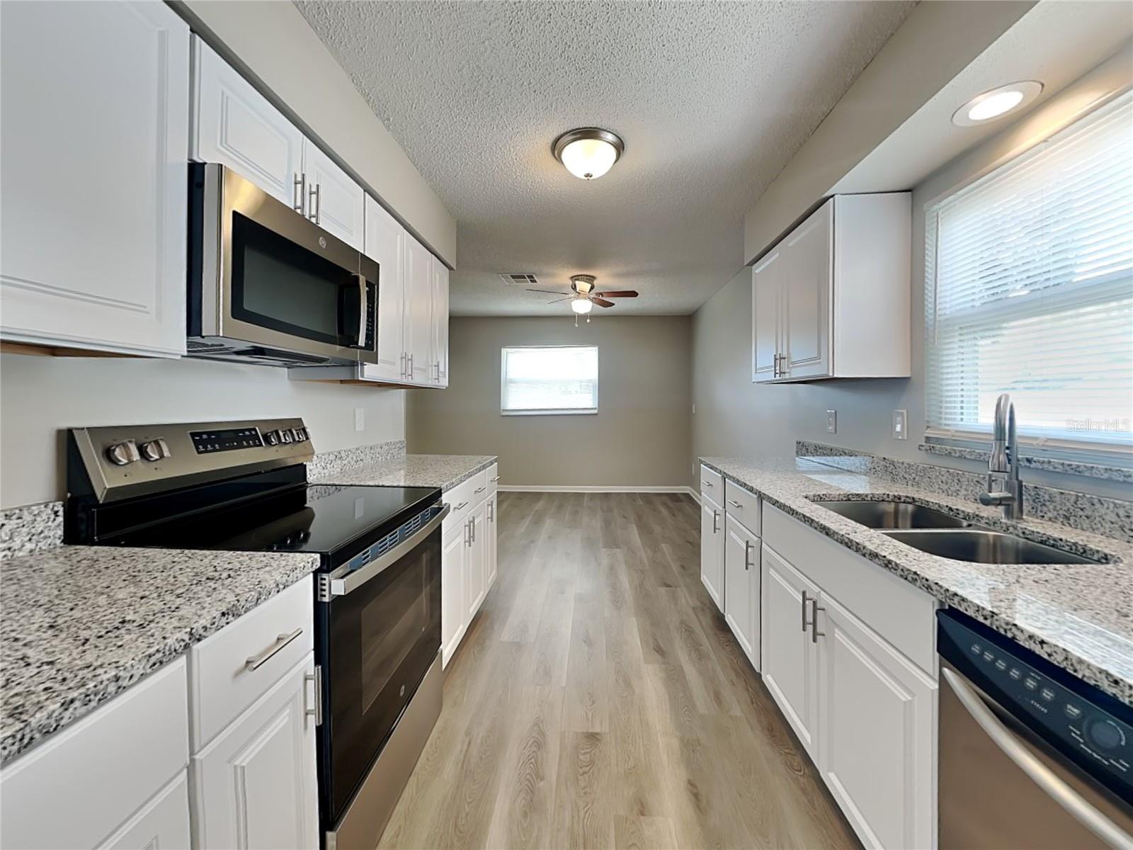 Image 8 of 22 For 4399 Crescent Road
