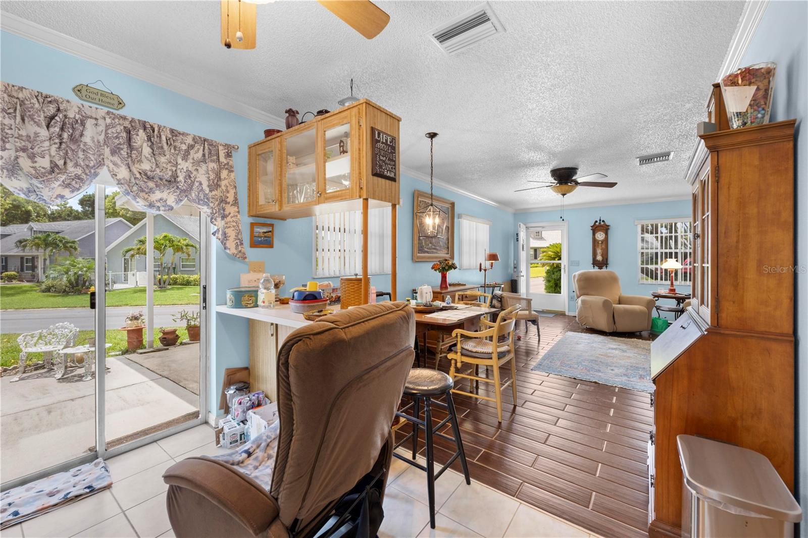 Image 11 of 33 For 6643 Kelsey Lane 4b