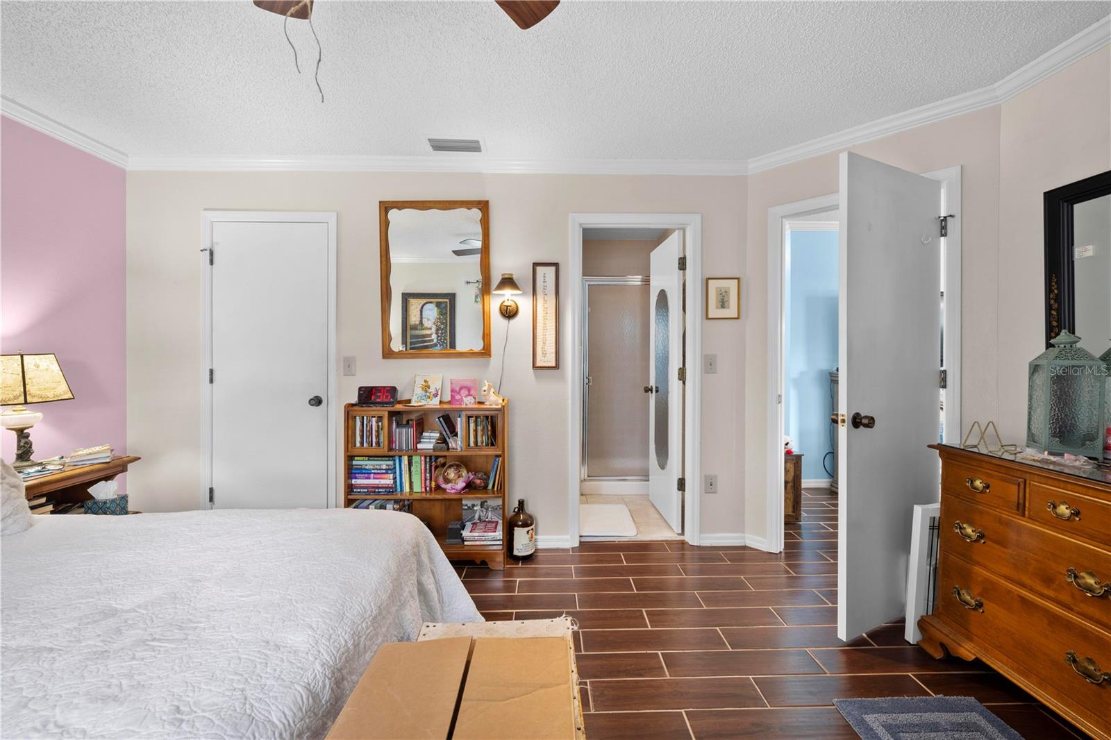 Image 16 of 33 For 6643 Kelsey Lane 4b