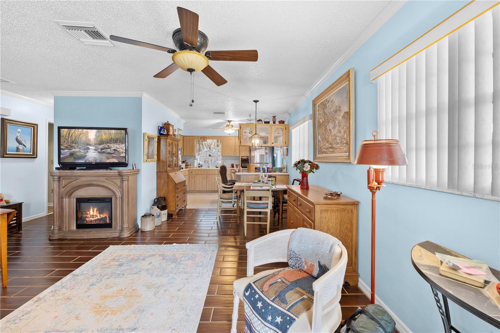 Image 3 of 33 For 6643 Kelsey Lane 4b