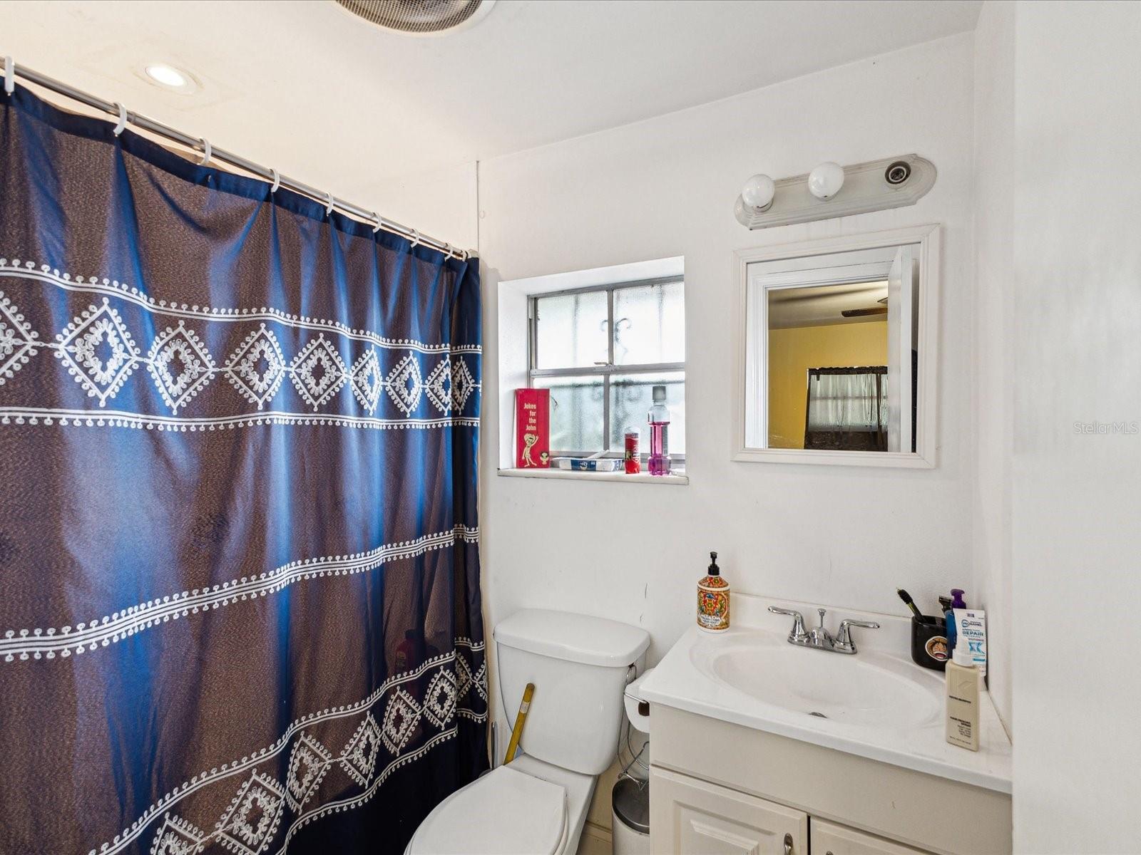Listing photo id 21 for 5604 Cherokee Avenue