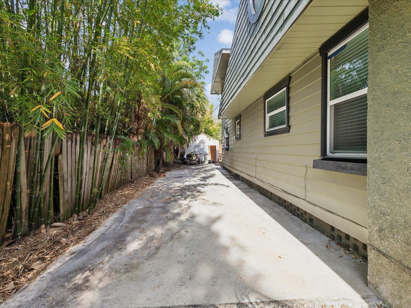 Listing photo id 23 for 5604 Cherokee Avenue