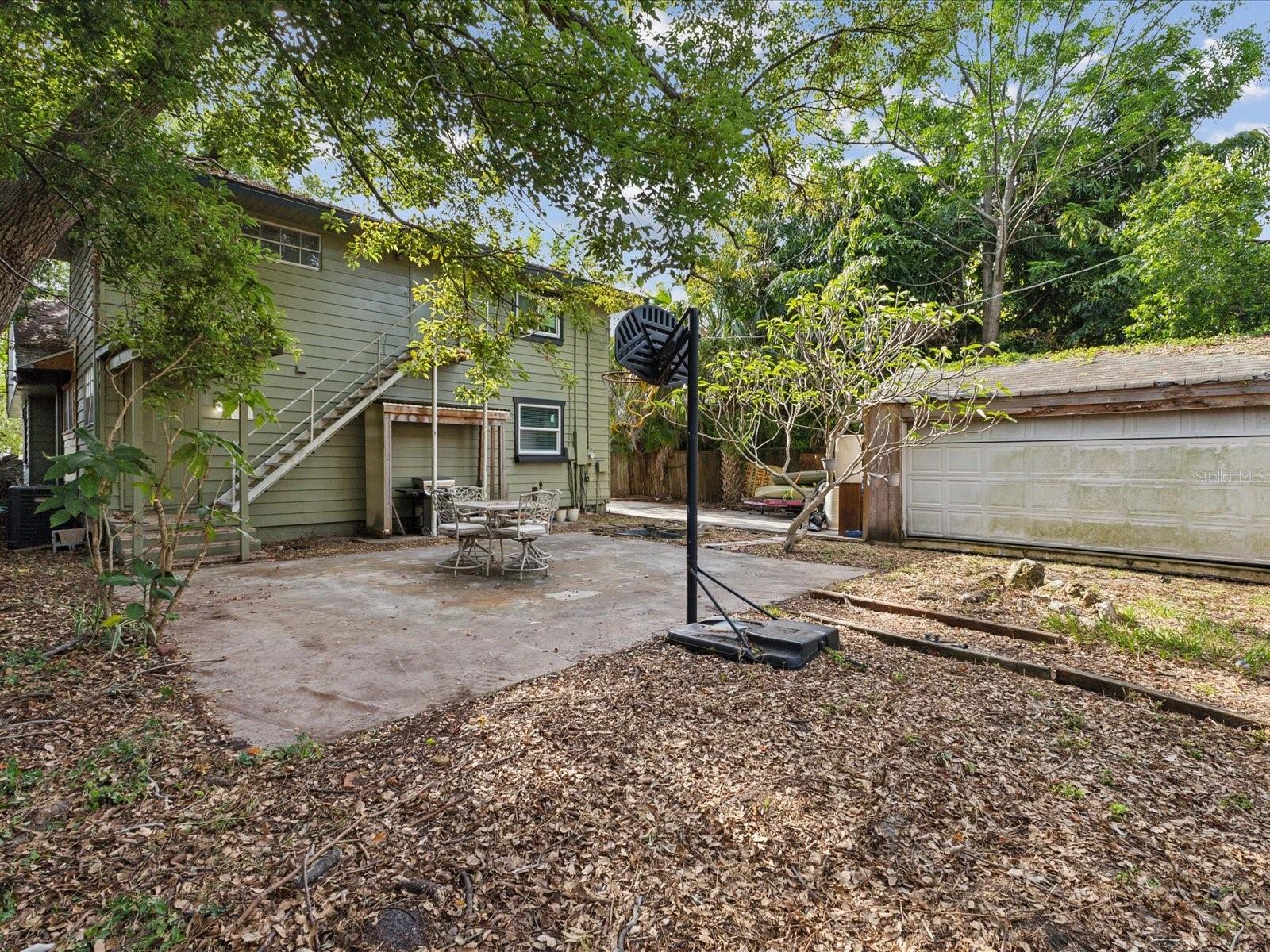 Listing photo id 28 for 5604 Cherokee Avenue