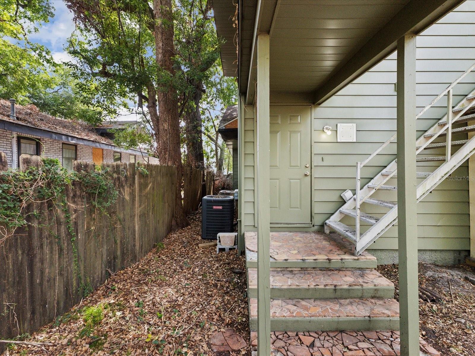 Listing photo id 29 for 5604 Cherokee Avenue