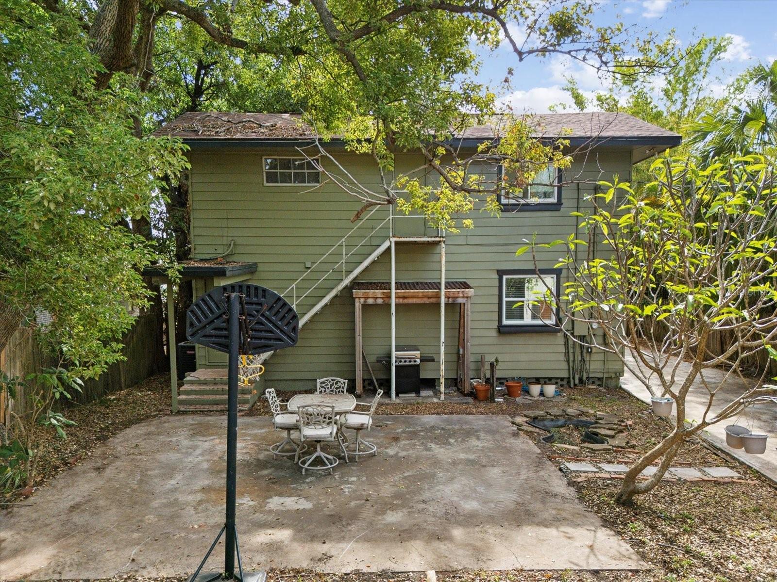 Listing photo id 30 for 5604 Cherokee Avenue