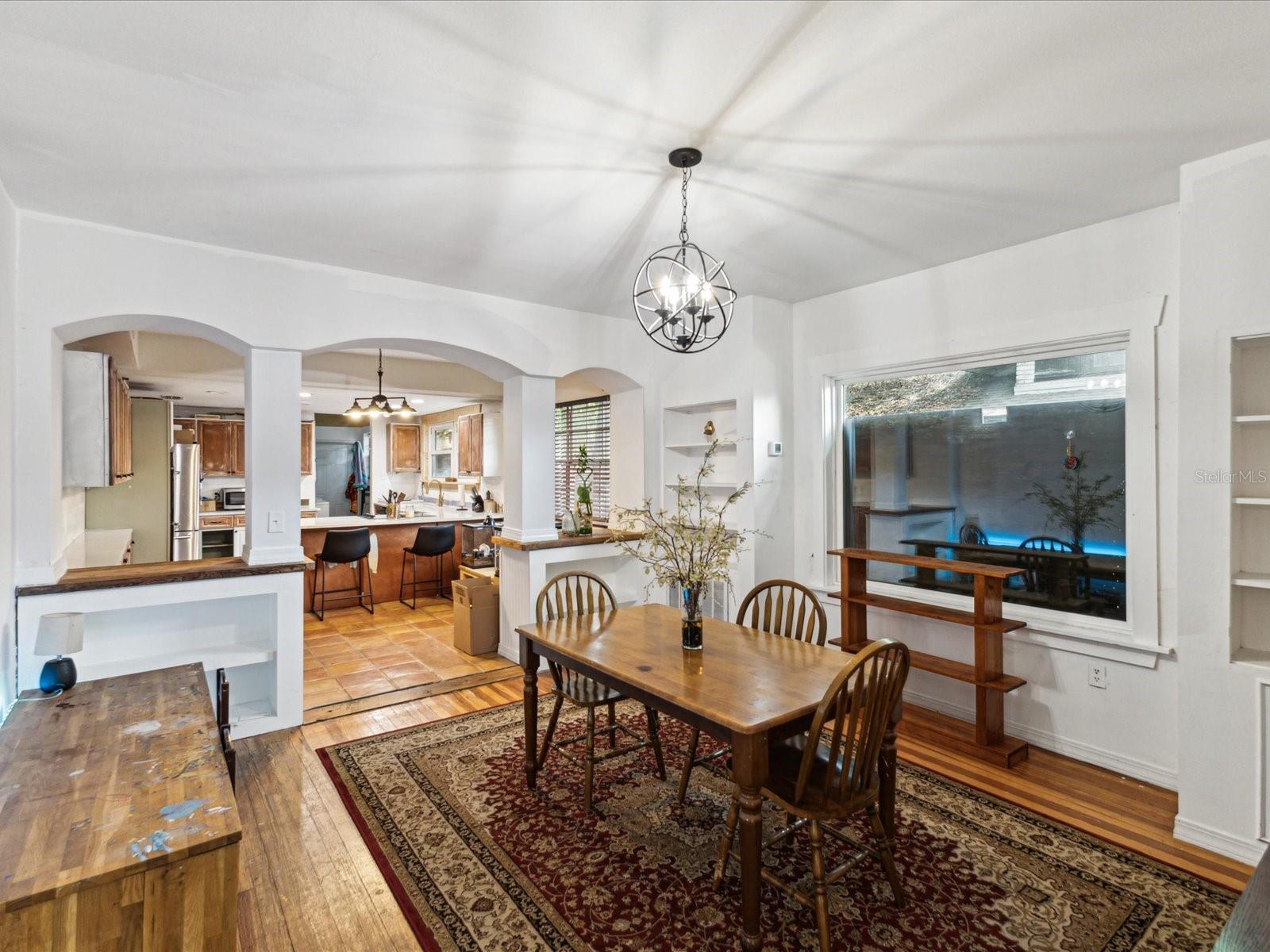 Listing photo id 7 for 5604 Cherokee Avenue