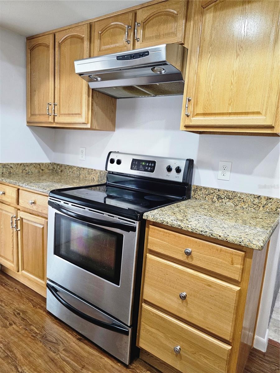 Image 5 of 12 For 11849 96th Place