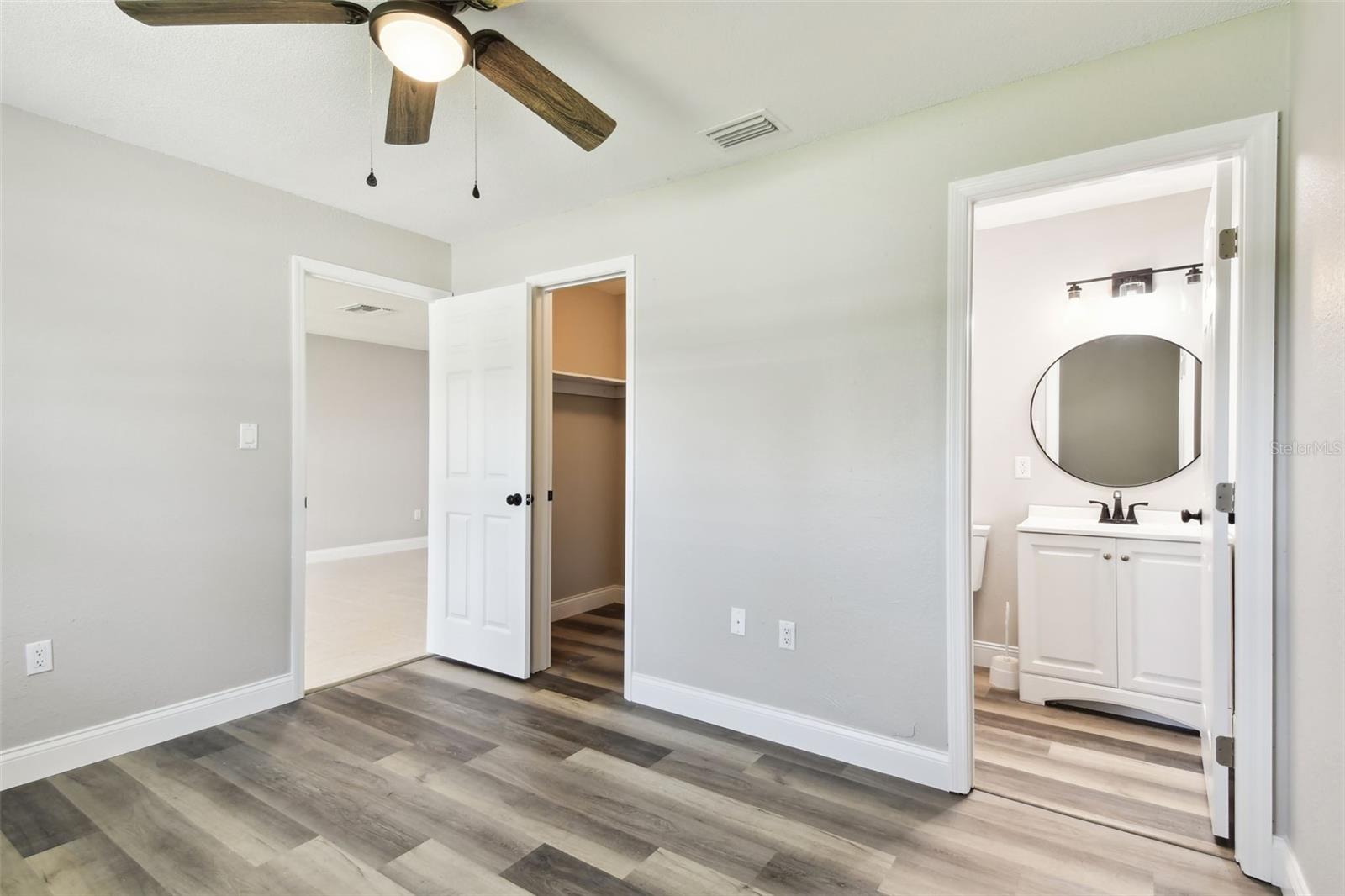 Image 20 of 61 For 2902 Wheeler Street