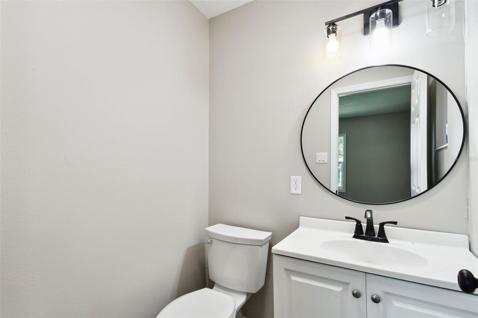 Image 23 of 61 For 2902 Wheeler Street