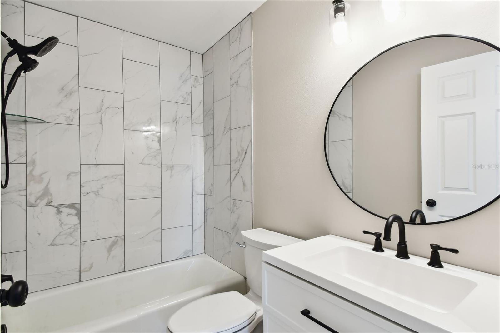 Image 33 of 61 For 2902 Wheeler Street