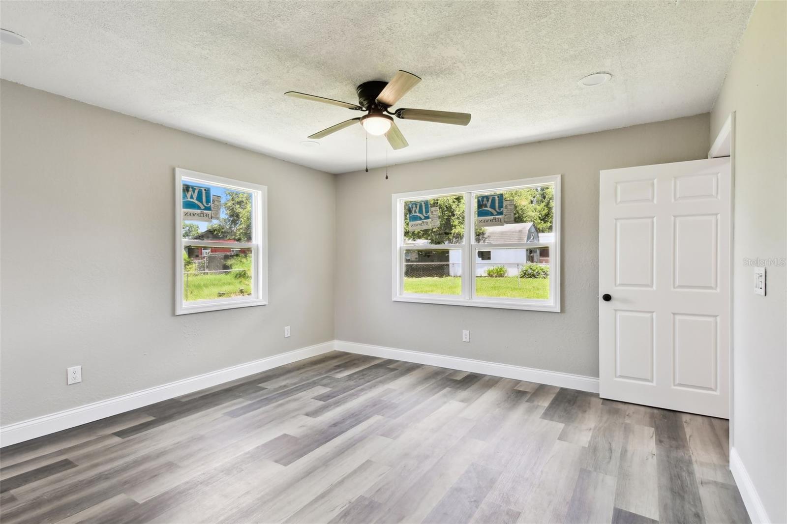 Image 38 of 61 For 2902 Wheeler Street