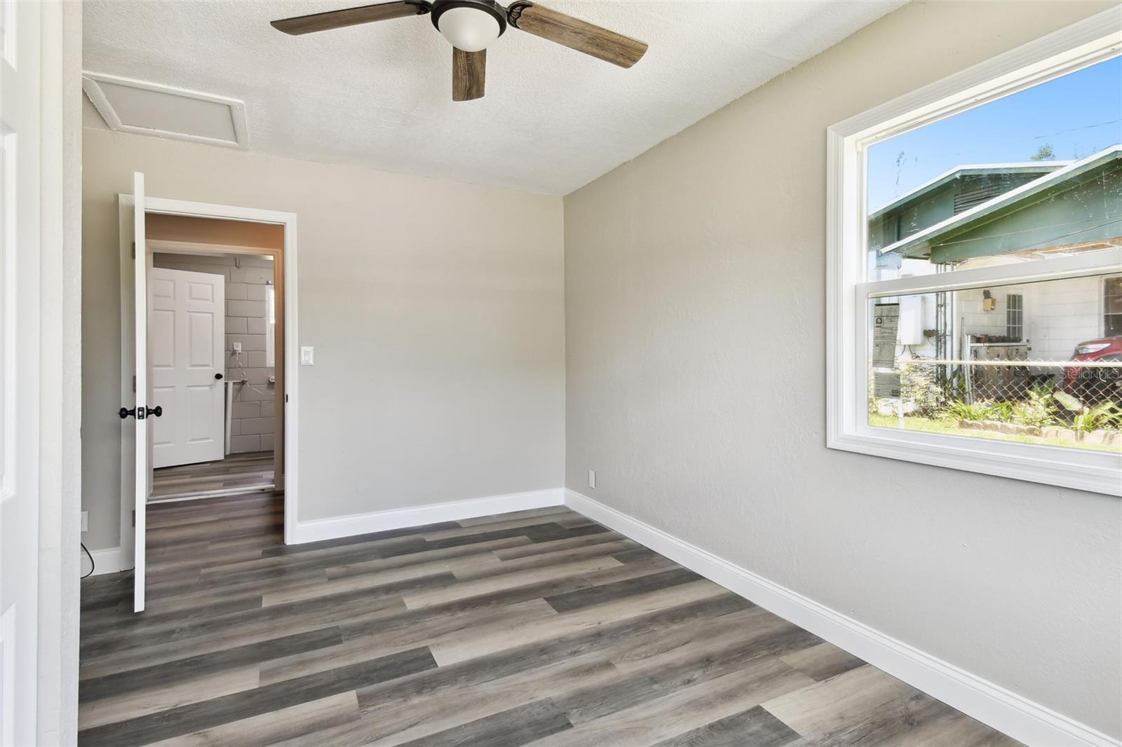 Image 45 of 61 For 2902 Wheeler Street